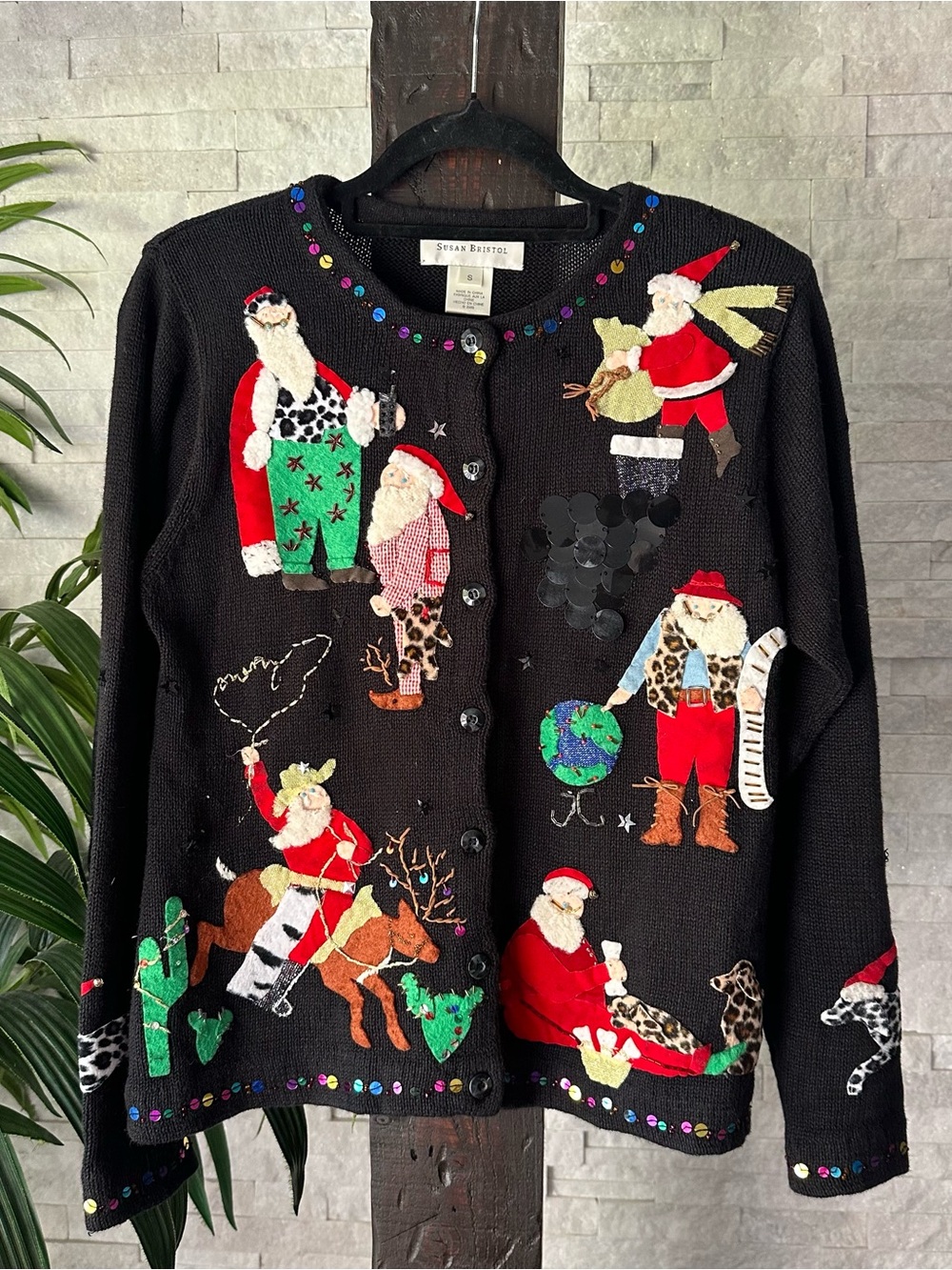 Susan Bristol Vintage Holiday Christmas Santa Felt Appliqué Bead Cardigan Size S